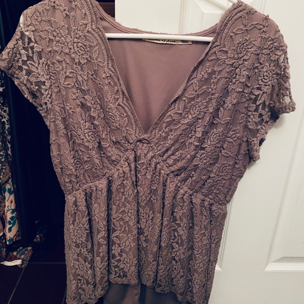 Purple lace blouse 👚 💜